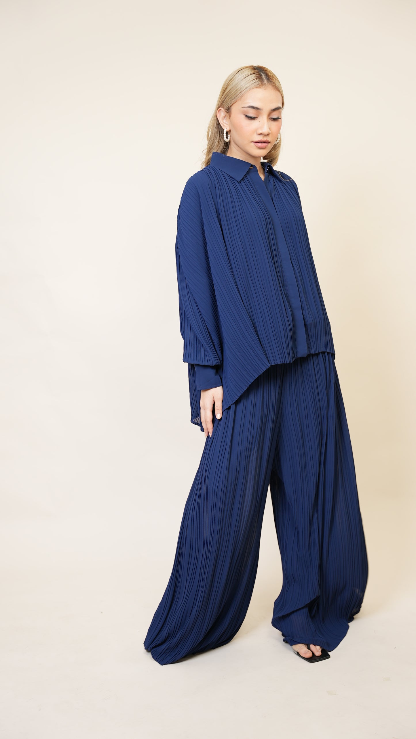 Jackie Set 2.0 in Navy Blue