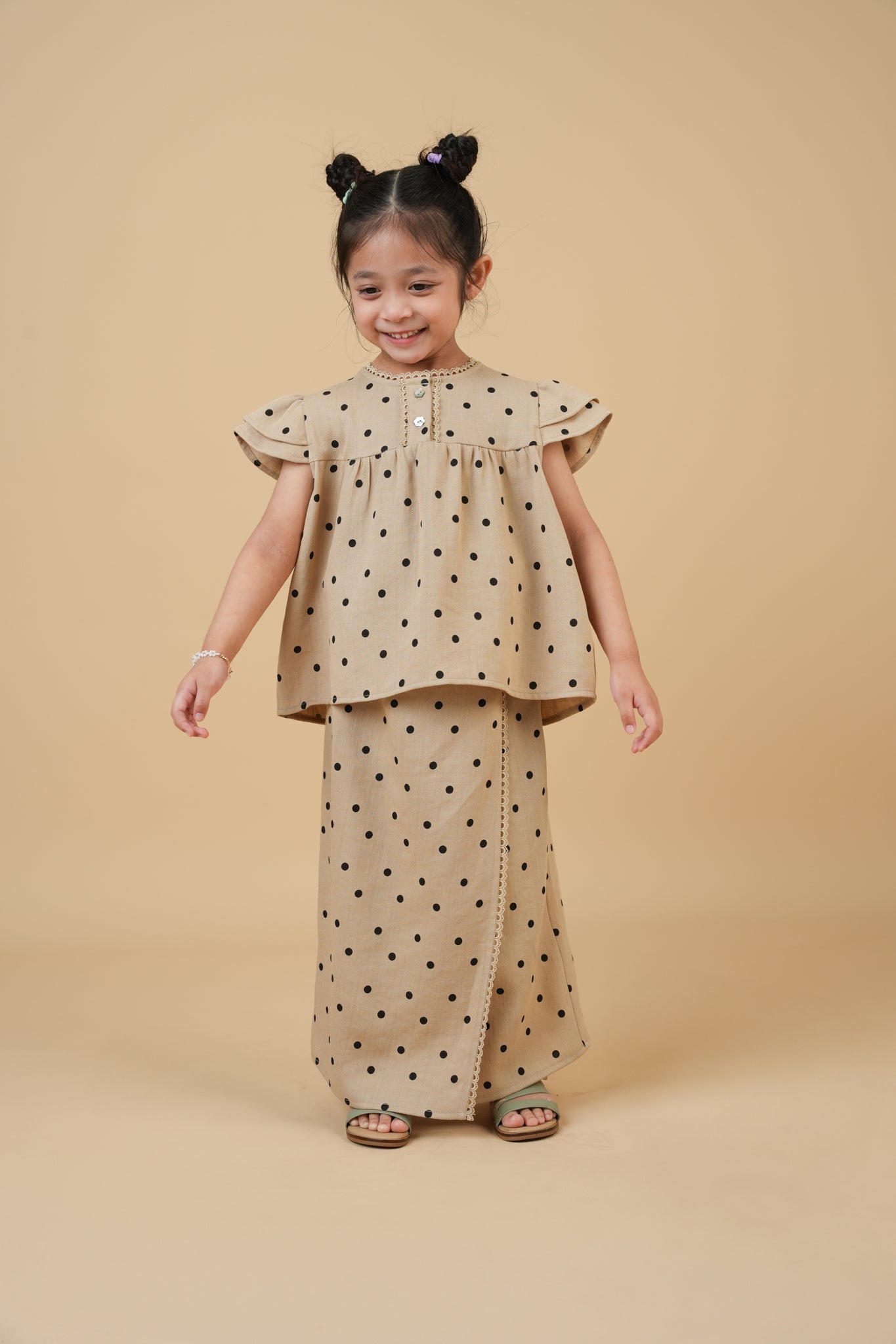 Safiyyah Kids Brown with Black Polka