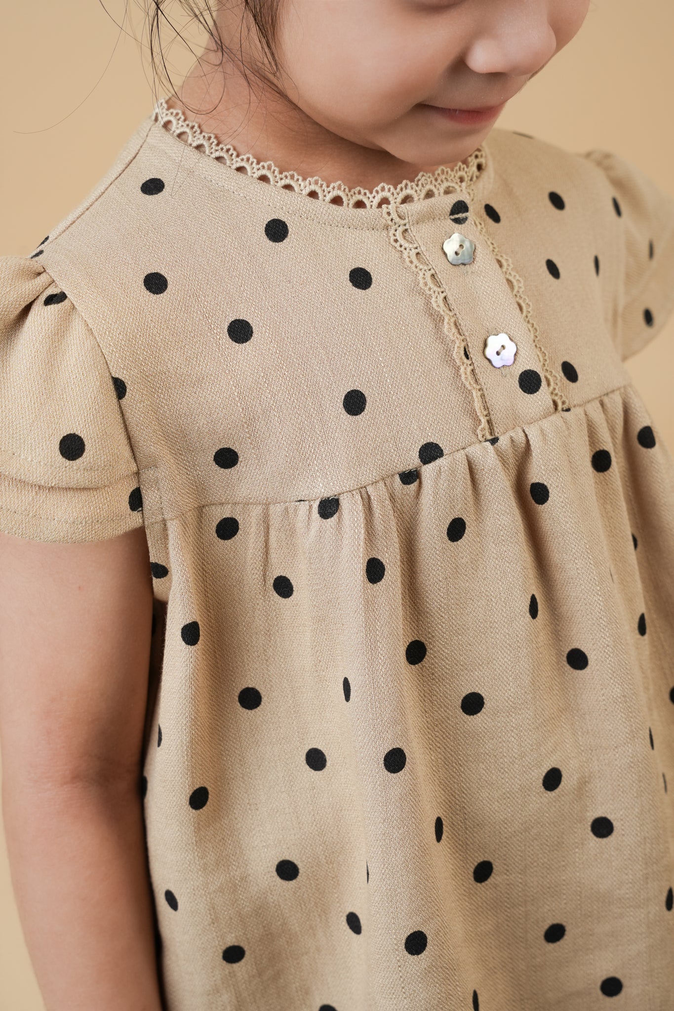 Safiyyah Kids Brown with Black Polka
