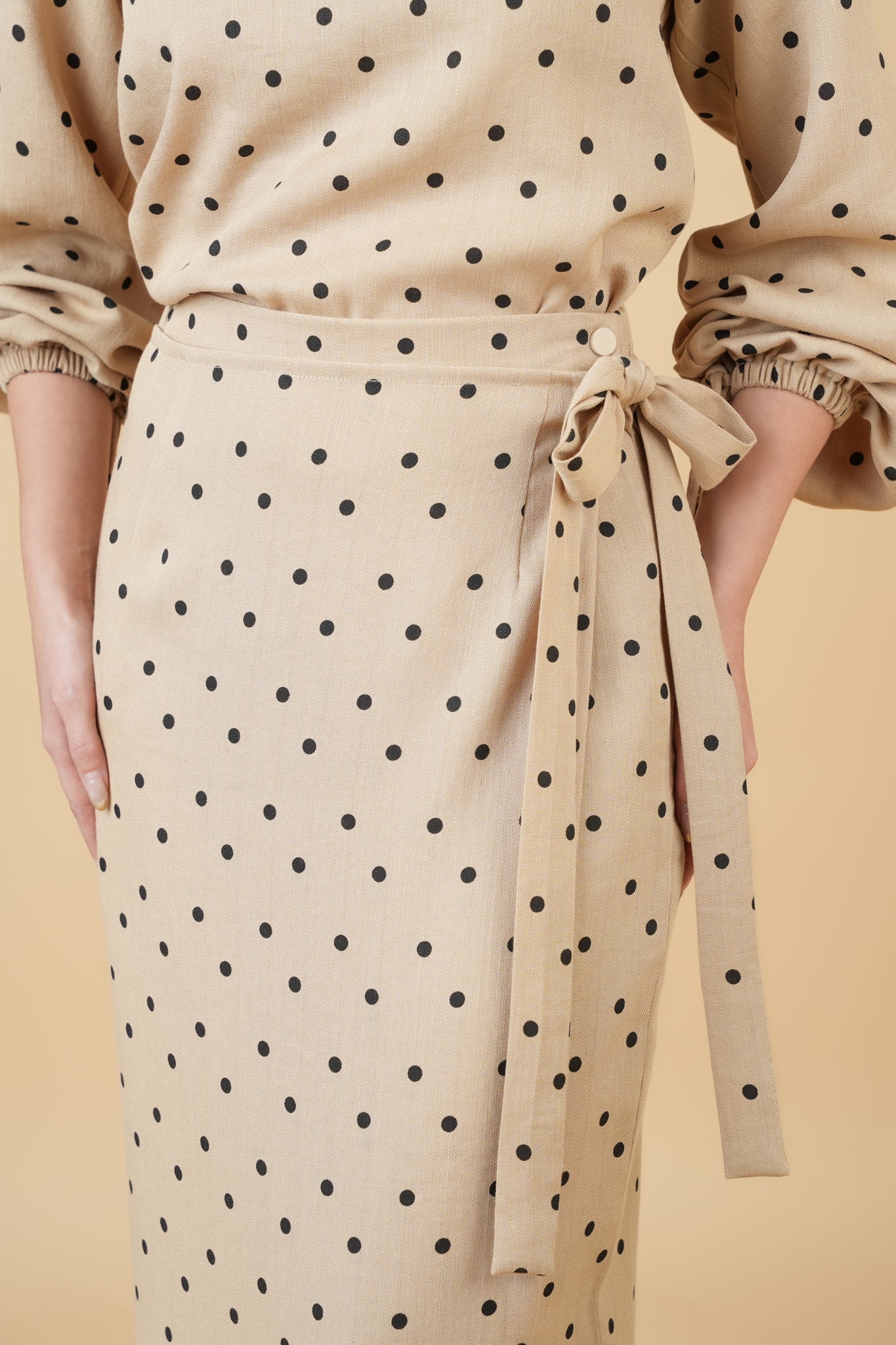 Nazili Kurung in Brown and Black Polka Dots