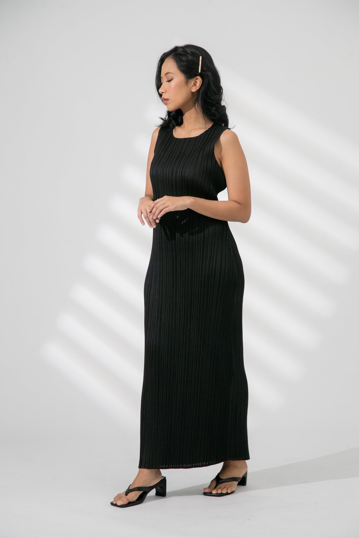Ara Sleeveless Dress