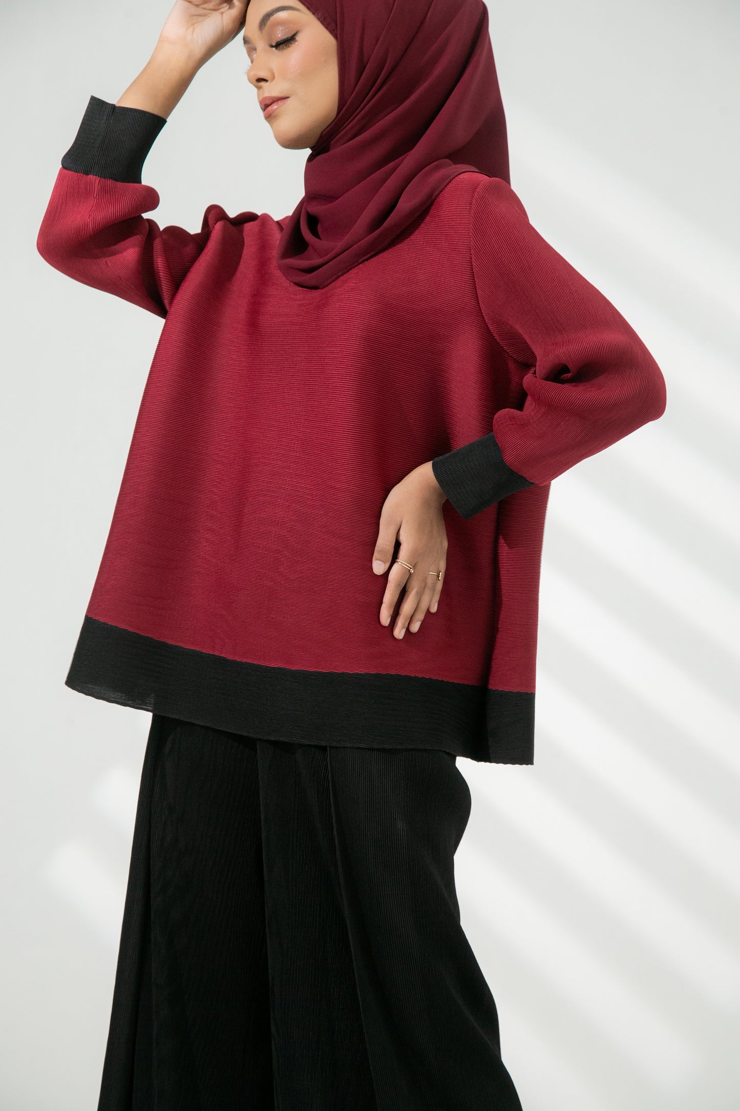 Mardee Long Sleeve Top in Red / Black