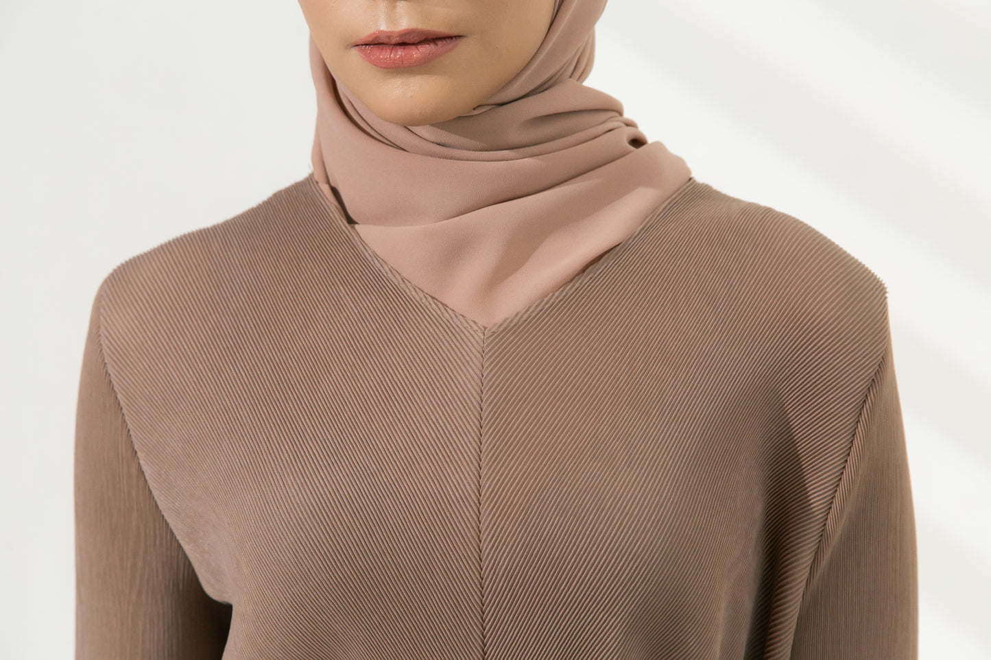 Farah Top in Brown