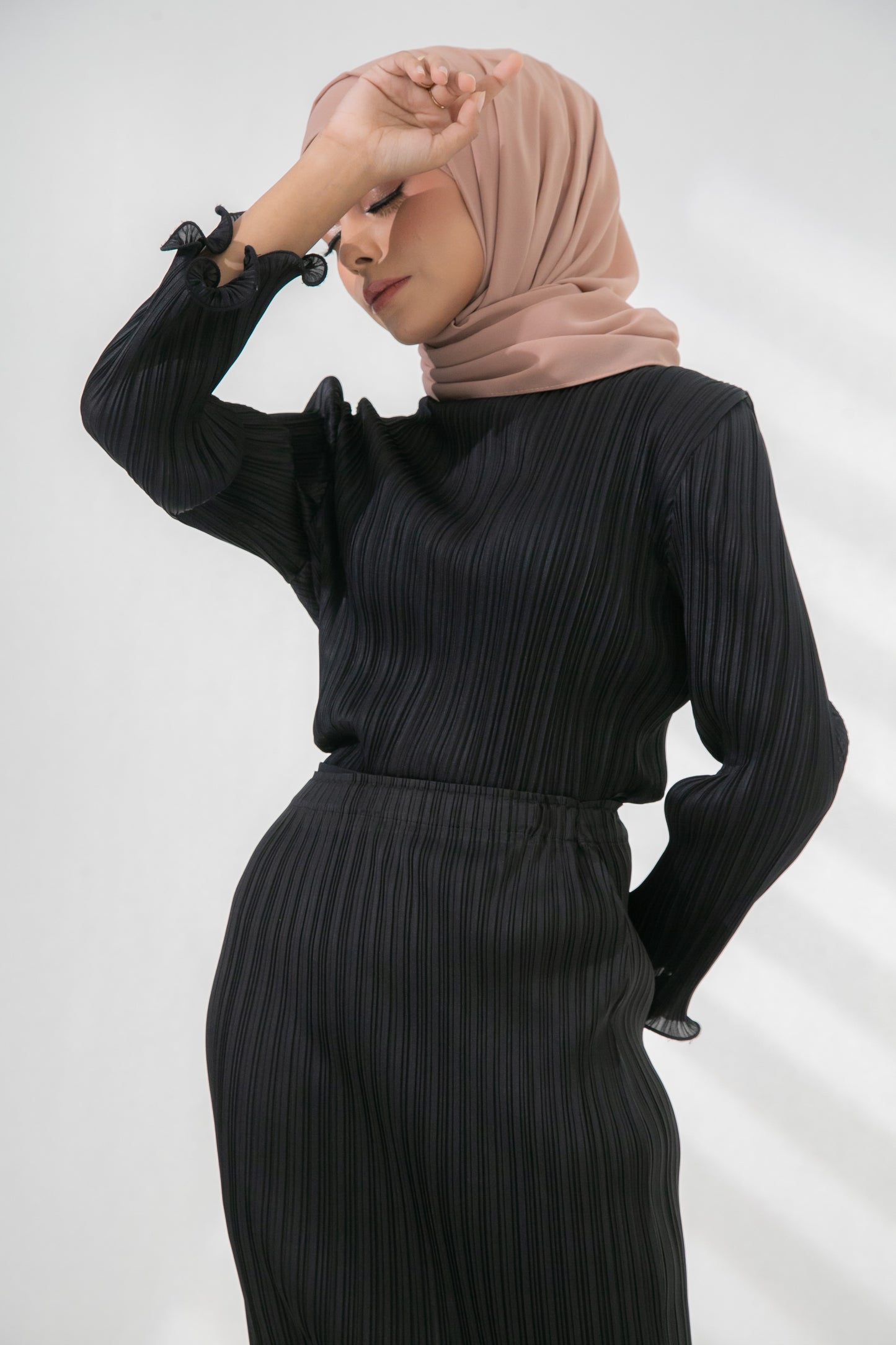Ally Long Sleeve Top in Black
