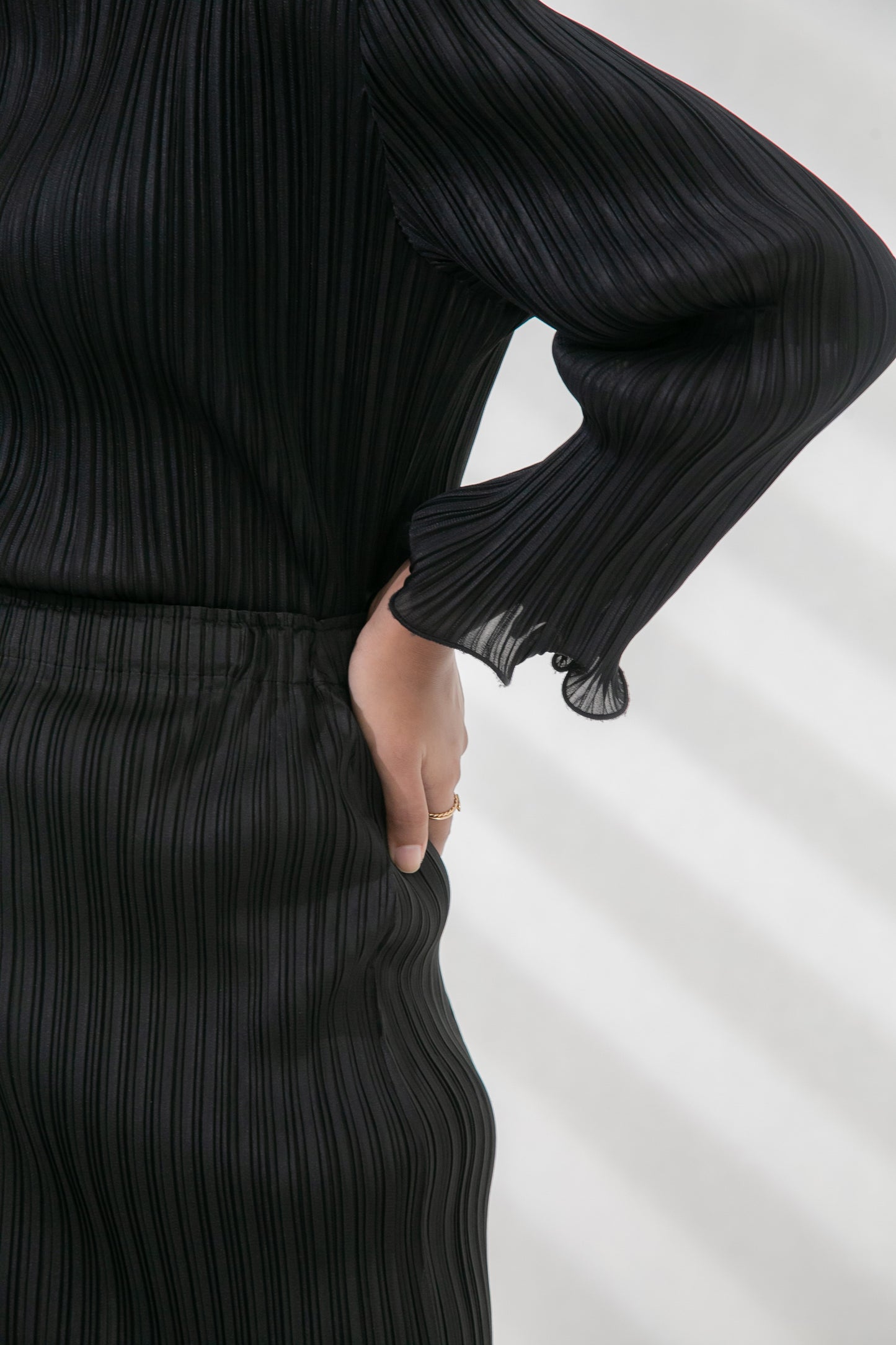 Ally Long Sleeve Top in Black