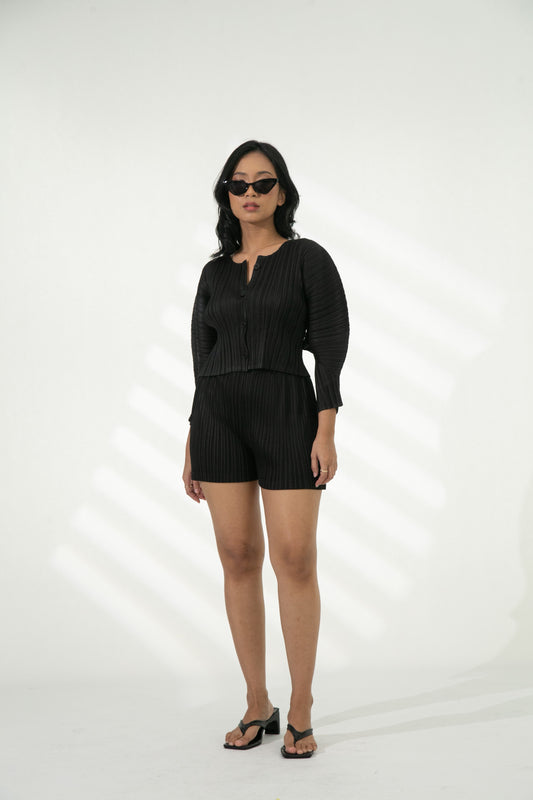 Mia Shorts in Black