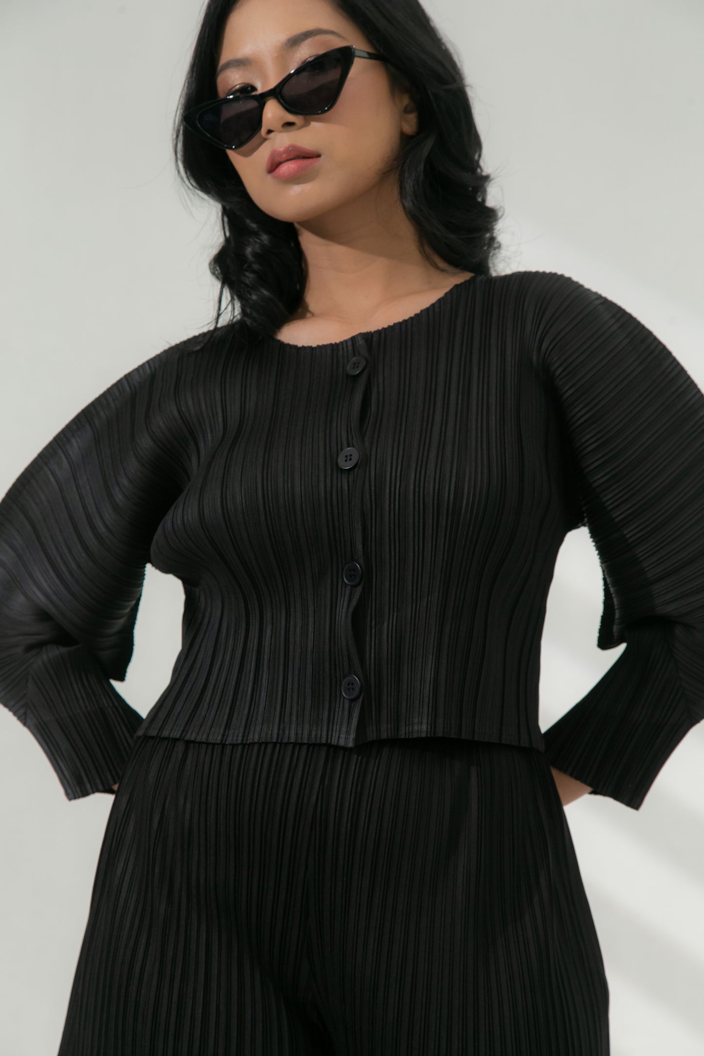 Mia Cardigan Crop Top in Black