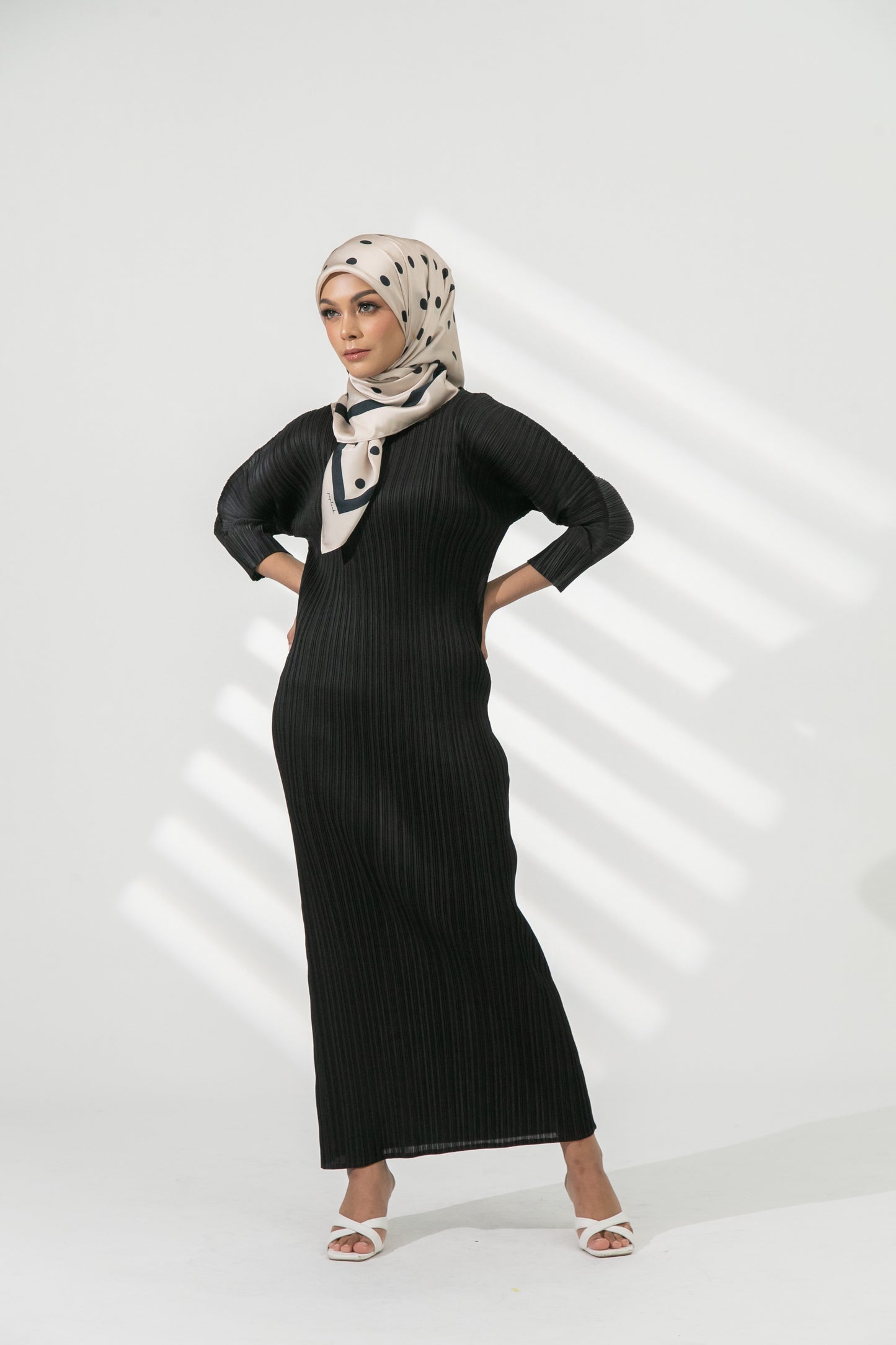Zily Dress in Black
