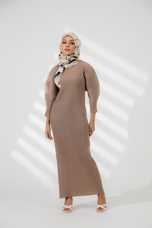 Zily Dress in Brown