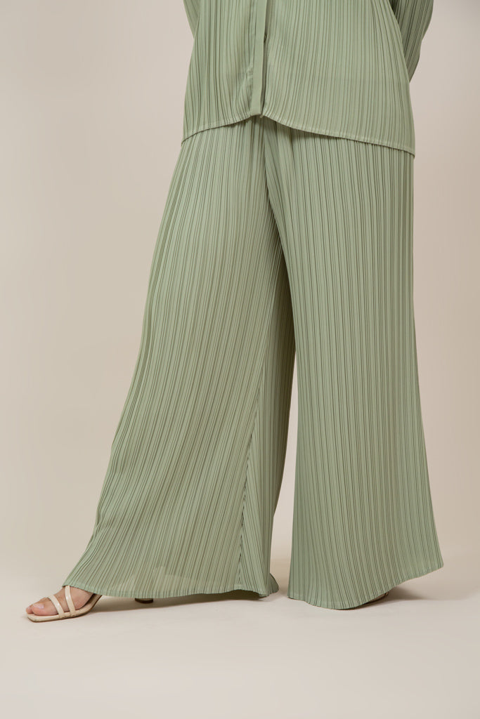 Jackie Set in Sage Green
