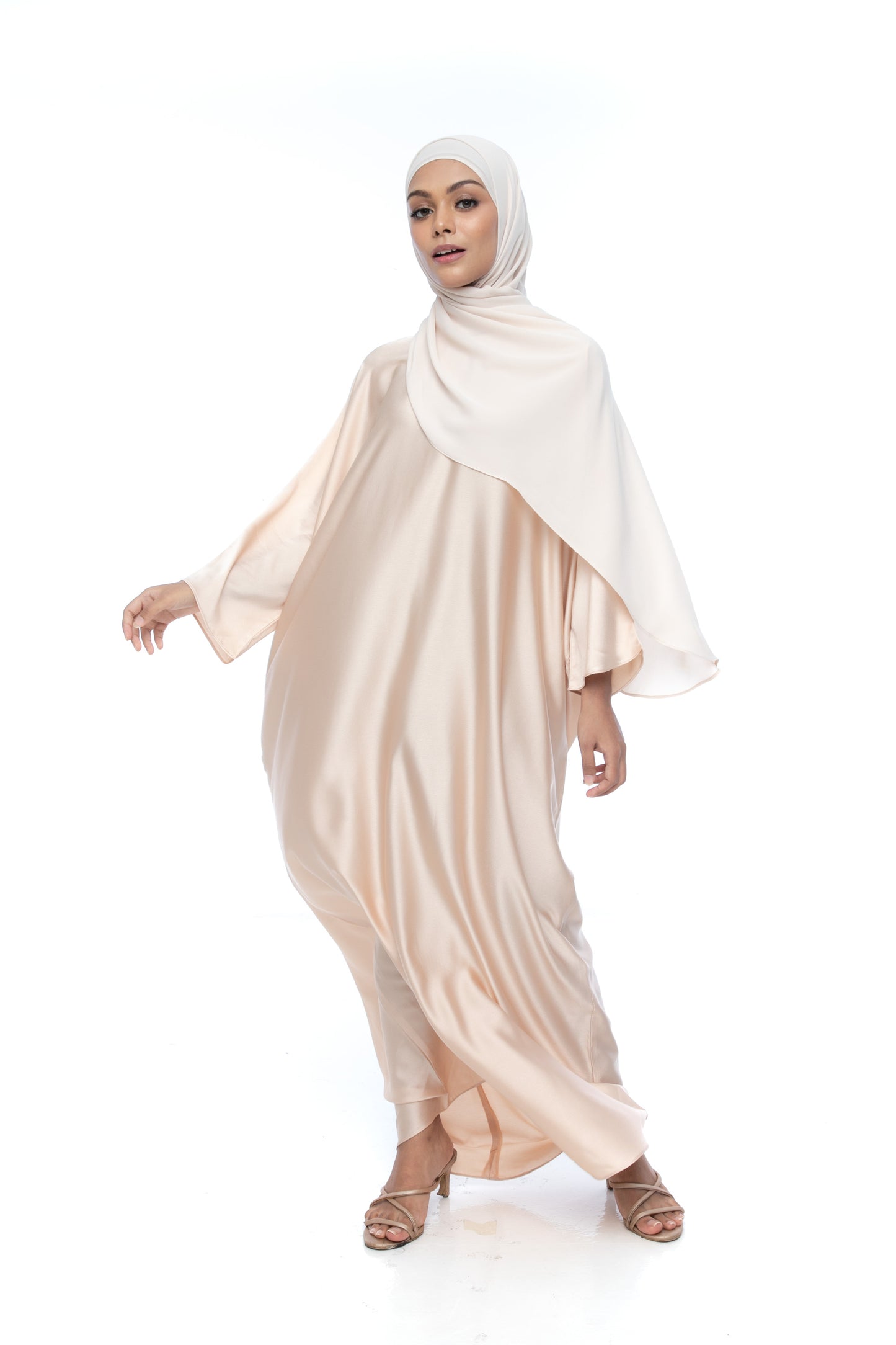 Signature Batwing Kaftan + Free Tudung