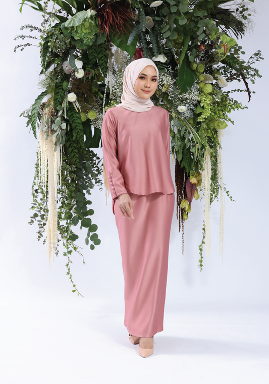 Modern Baju Kurung in Blush Pink