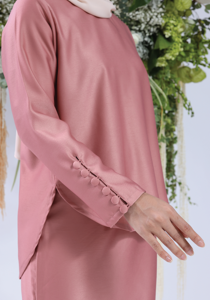Modern Baju Kurung in Blush Pink